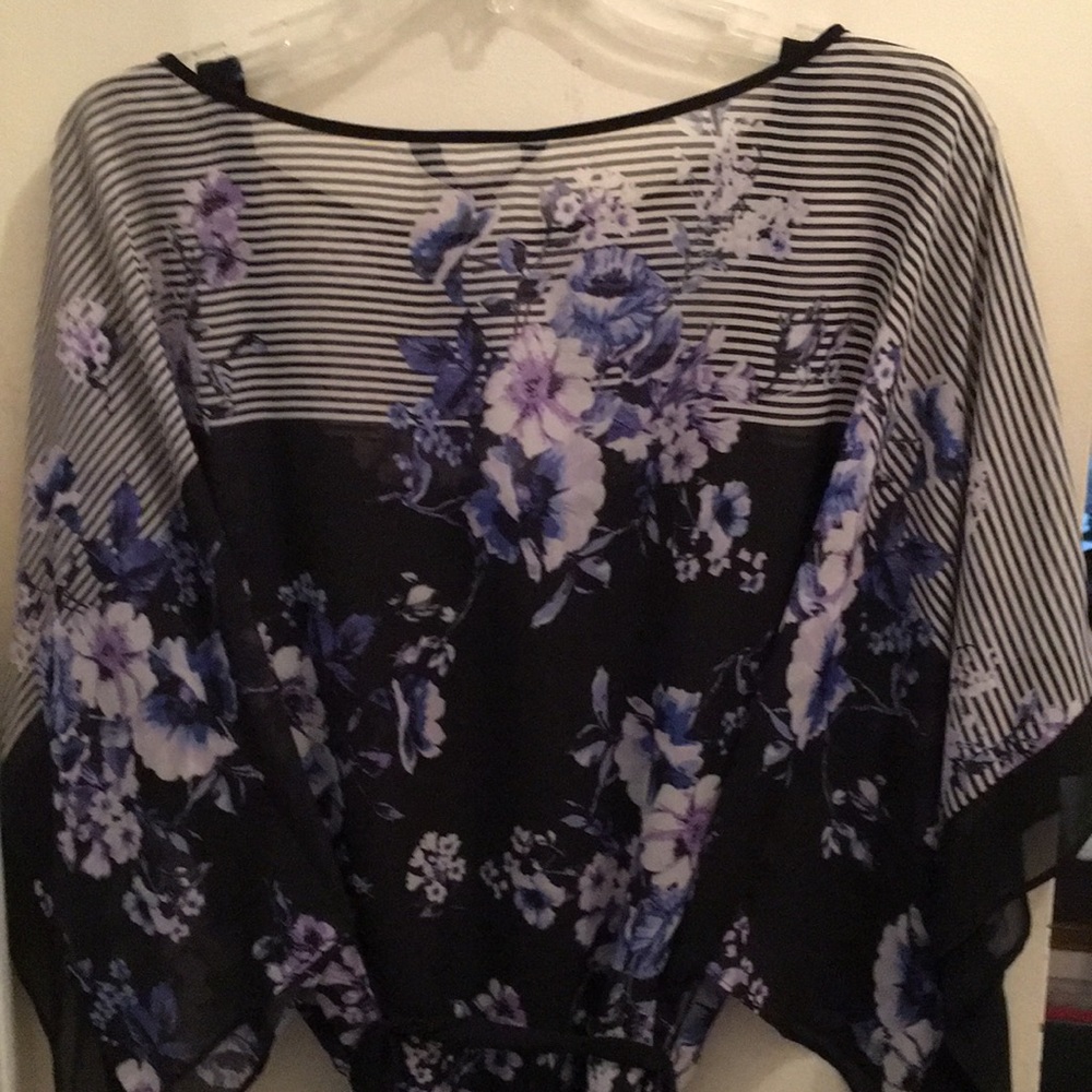 FINAL $ NWT XL APT9 blouse. Sheer with blk cami